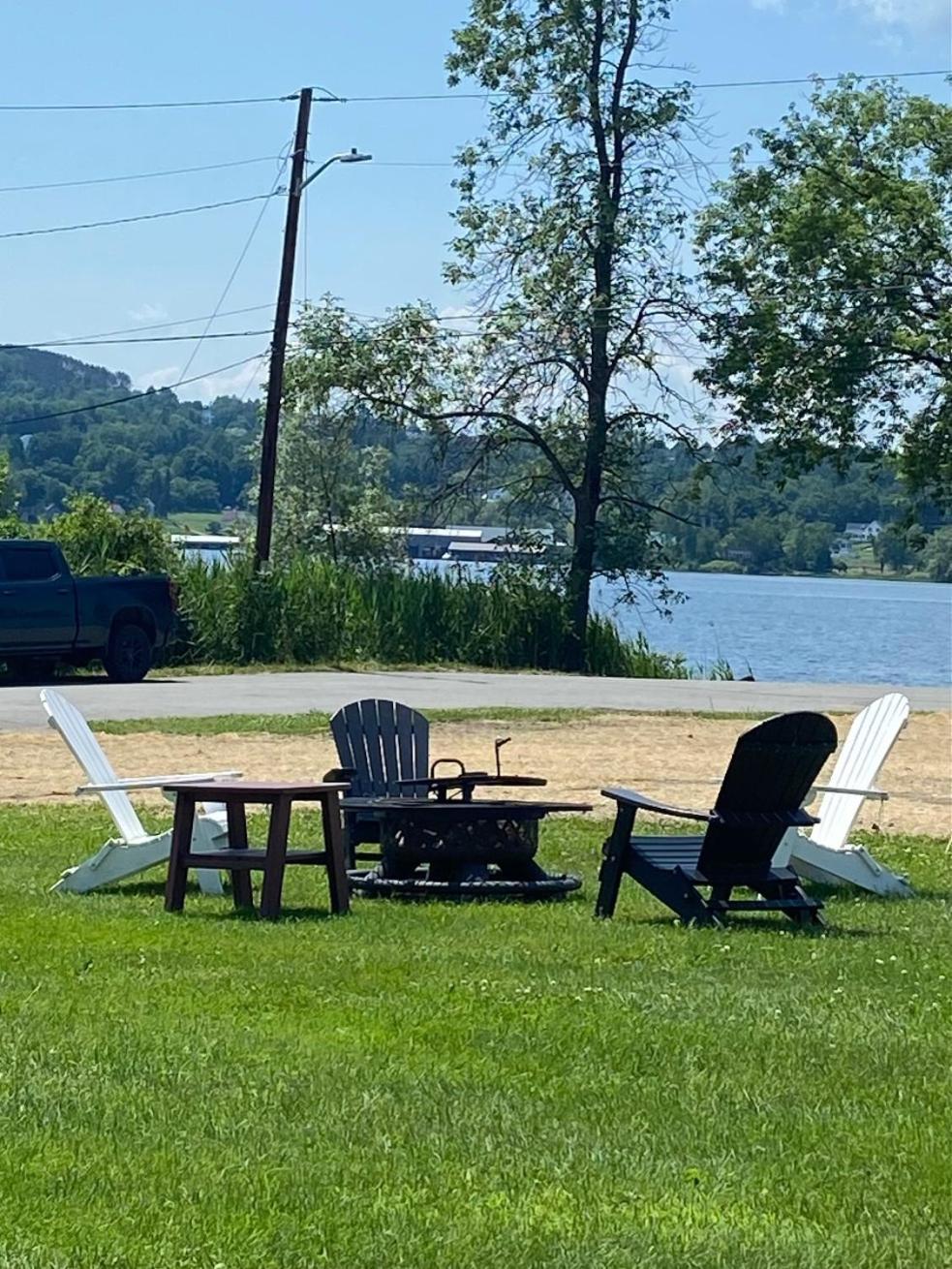 Beach House - On Lake Time Newport Eksteriør bilde